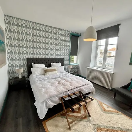 Donvillaise 15 Pers : Jacuzzi, 8 Min à Pied *