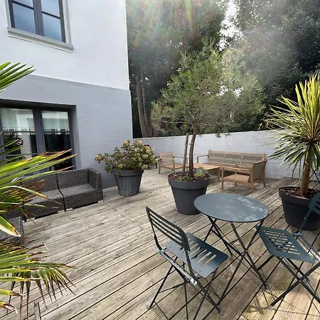 Donvillaise 15 Pers : Jacuzzi, 8 Min à Pied Donville-les-Bains