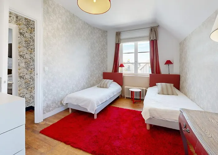 펜션 La Clef Decamp Donvillaise 15 Pers Jacuzzi, 8 Min A Pied 돈빌-레-뱅